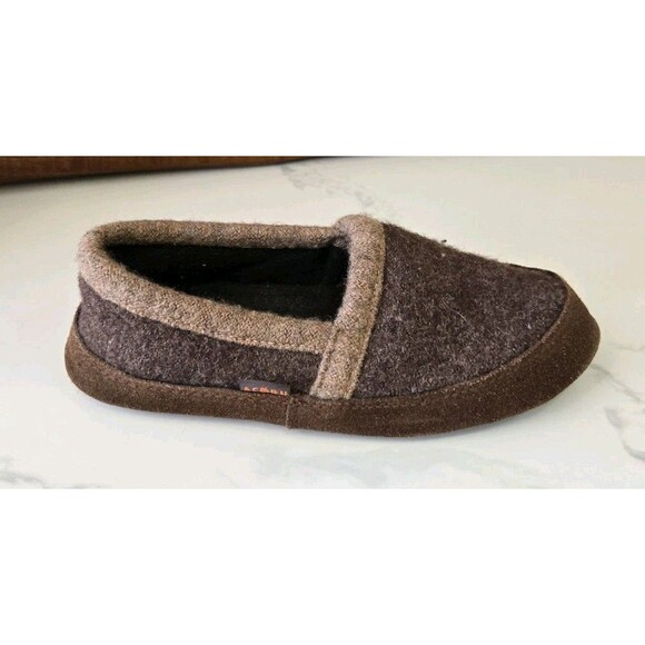 Acorn Kids Slippers  4-5 - Picture 1 of 5